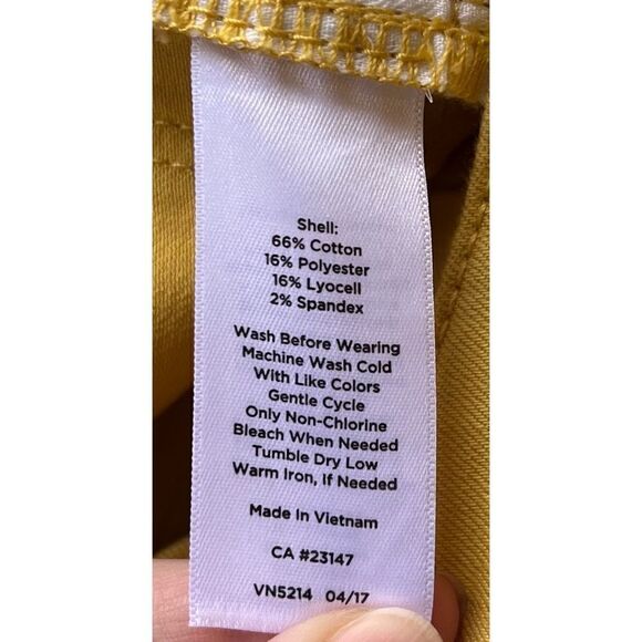 NWT Talbots Flawless Five Pocket Frayed Hem Slim Ankle Jeans in Yellow, Size 4P - Picture 9 of 16